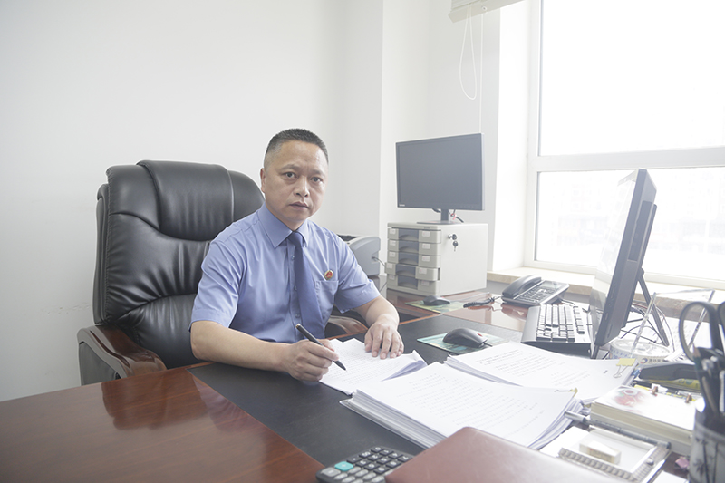 张铁丽检800.jpg